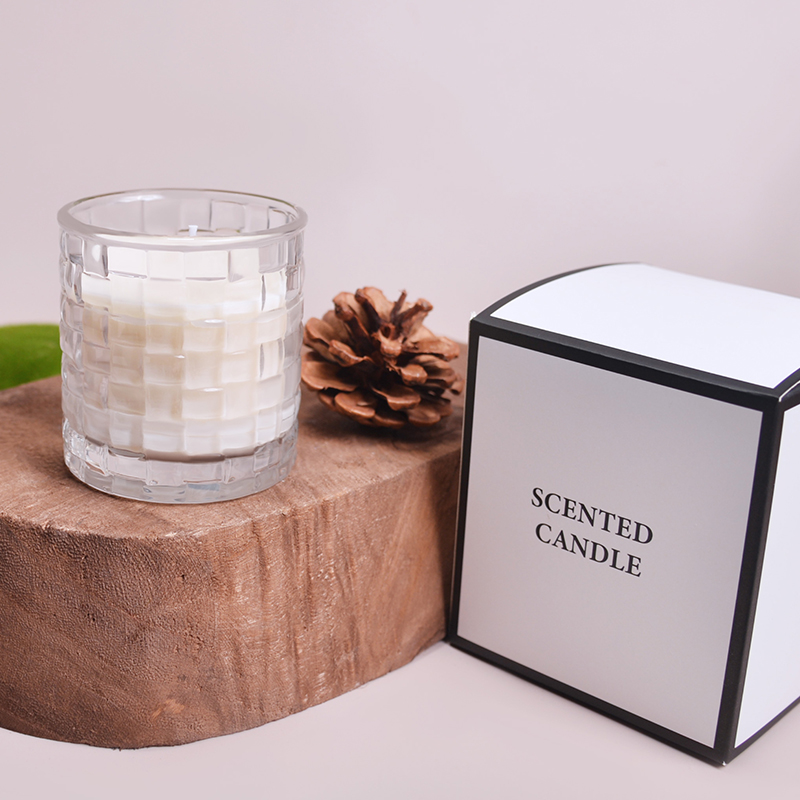 Round clear glass scented candle